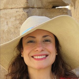 Meet your Posher, Suzy